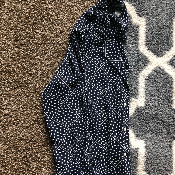 Long sleeve button down blouse💸💸 - Picture 3 of 5